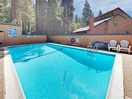 1439 Ski Run Blvd Townhouse E3