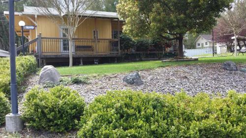 Motel Redwood Inn Willits