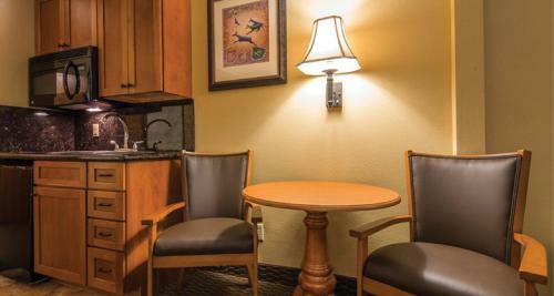 Best Western Plus Deer Park Hotel And Suites