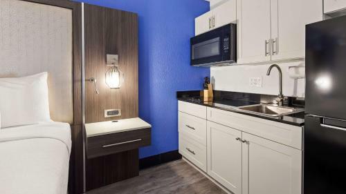 Posada Best Western Plus Executive Residency Denver-stapleton Hotel
