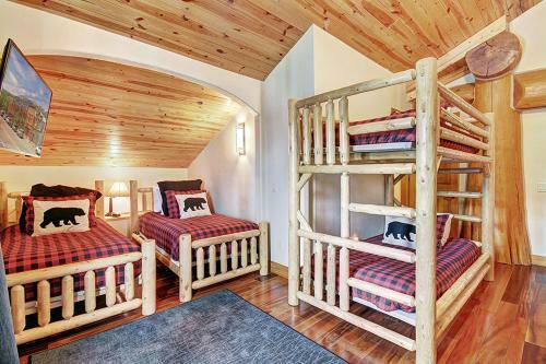 Woodland Lodge At Ruby Ranch Home