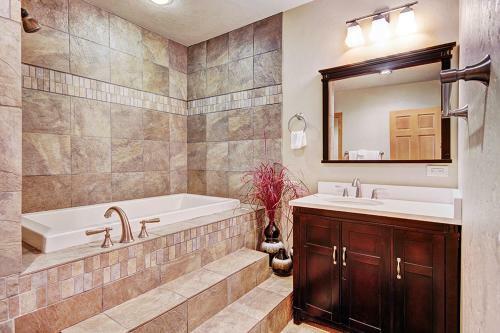 Woodland Lodge At Ruby Ranch Home