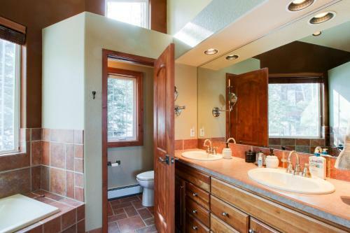 The Kestrel Lodge