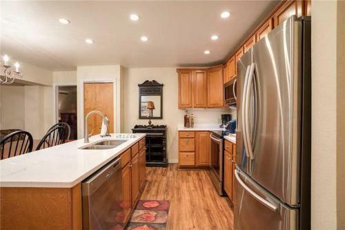Scandinavian Lodge And Condominiums - Sl301