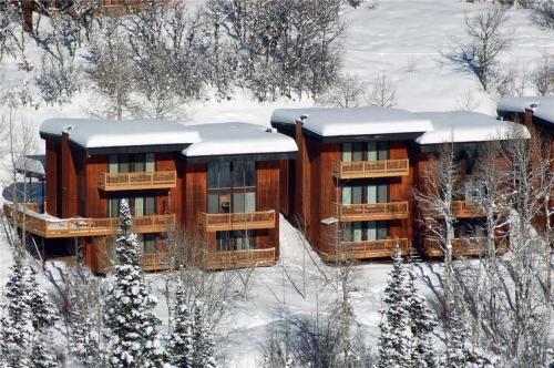 Storm Meadows Townhouses - Sth31
