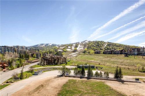 Torian Plum Creekside 618