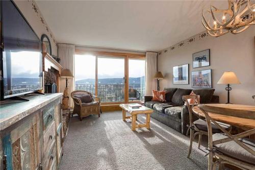 Bronze Tree Condominiums - Bt302
