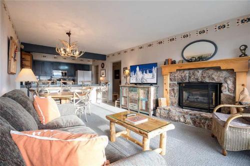 Bronze Tree Condominiums - Bt302