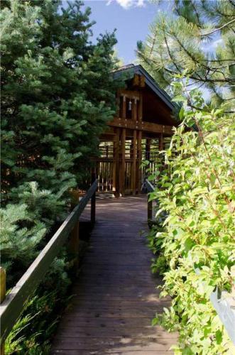 The Pines Condominiums - P106d
