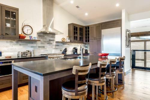 Apartamento 1470 Bangtail Way Condo Unit B Condo