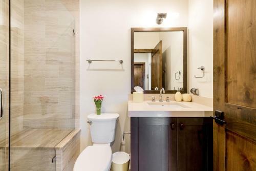 Apartamento 1470 Bangtail Way Condo Unit B Condo