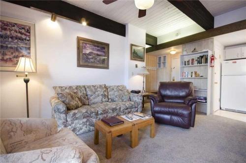 Storm Meadows Club B Condominiums - Cb214