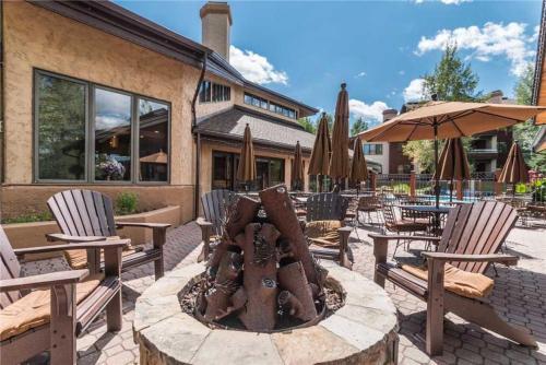 1208 Trappeur's Lodge, Trappeur's Crossing