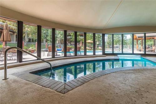 1208 Trappeur's Lodge, Trappeur's Crossing