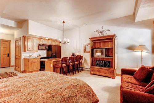 Eagleridge Lodge 313