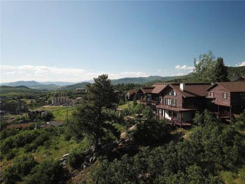 Ponderosa Lodge