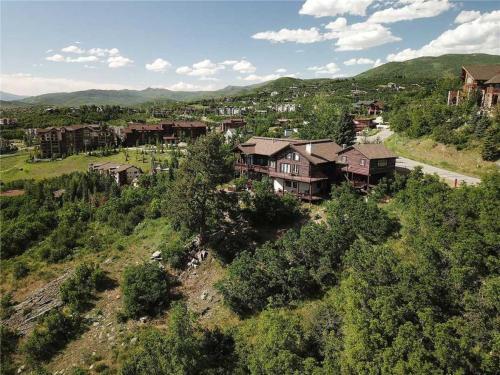 Ponderosa Lodge