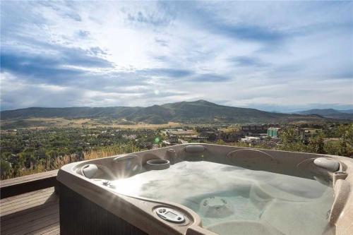 Ponderosa Lodge