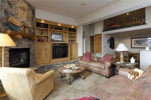 Ponderosa Lodge
