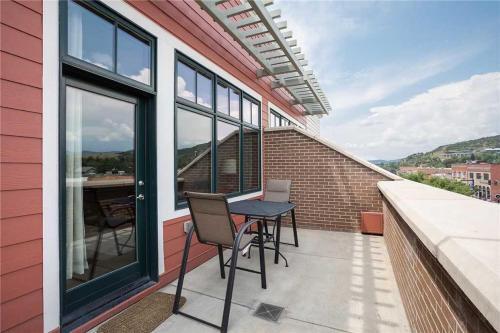 Howelsen Place - H305b