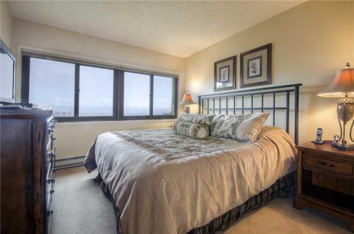 Bronze Tree Condominiums - Bt305