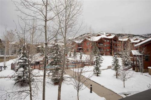 6209 Bear Lodge, Trappeur's Crossing