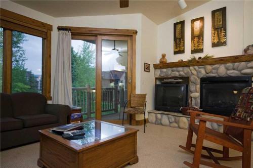 Cornerstone Townhomes - Cor12