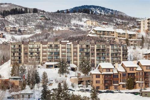 Bronze Tree Condominiums - Bt204