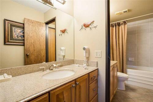 Bronze Tree Condominiums - Bt204