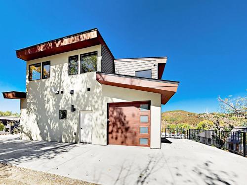 702 Gilpin Street Townhome