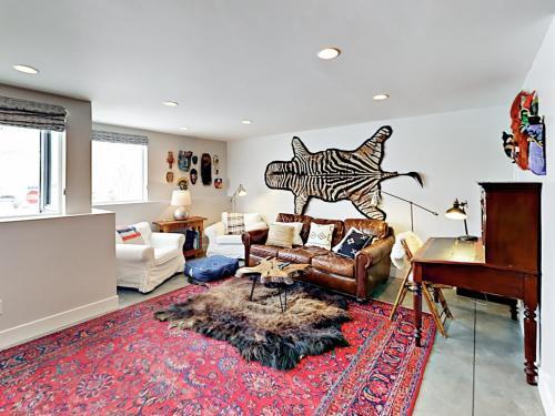 702 Gilpin Street Townhome