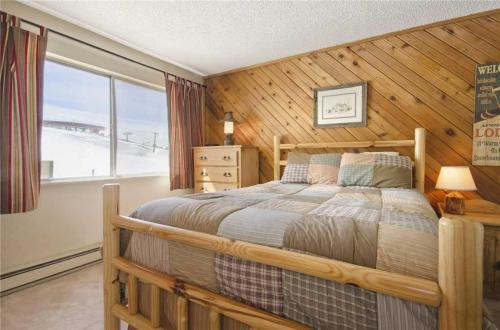 Storm Meadows East Slopeside - Se038