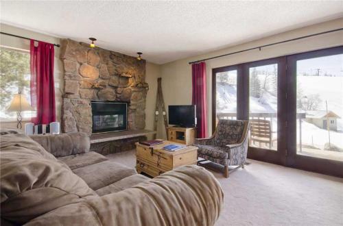 Storm Meadows East Slopeside - Se038