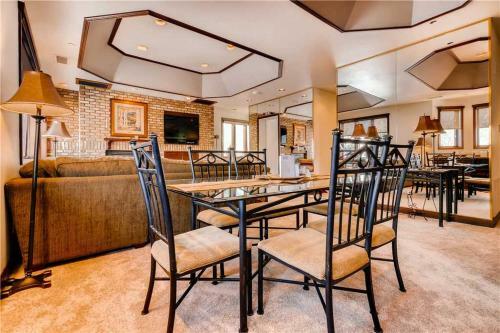 Meadows Penthouse A