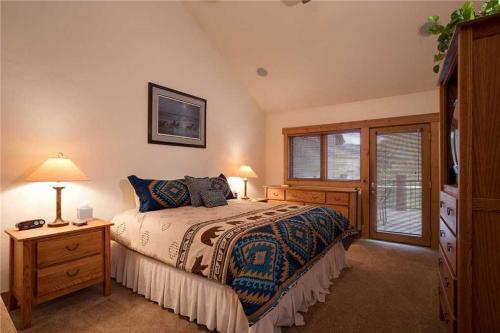 Saddle Creek Sc715