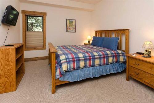 Saddle Creek Sc715