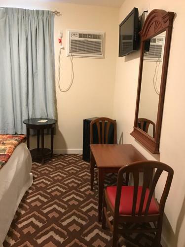Waterbury Big Apple Motel