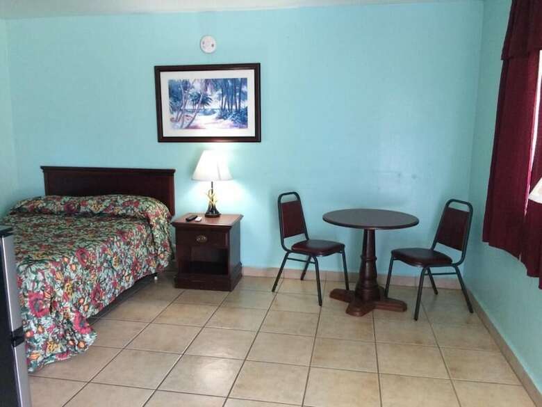 Hotel Skylark Motel
