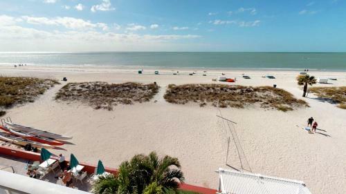 Hotel Island Inn Beach Resort