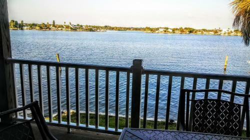 Apartamento 3000 Sq Ft Beach And Bay Condo