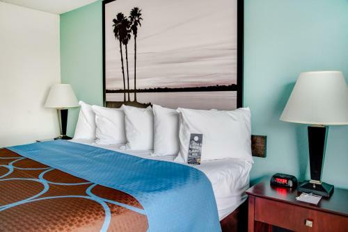Hotel Super 8 By Wyndham St. Petersburg