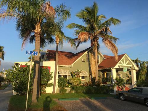Bed & Breakfast Sea Breeze Manor Inn