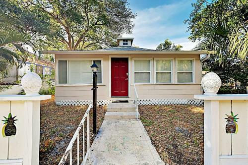 5413 30th Ave S House