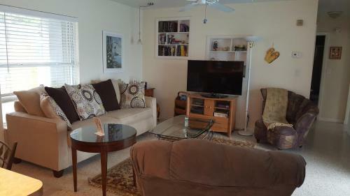 Villa Island's End Resort
