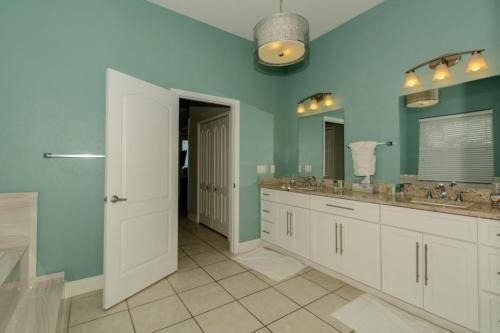 Treasure Island Villa