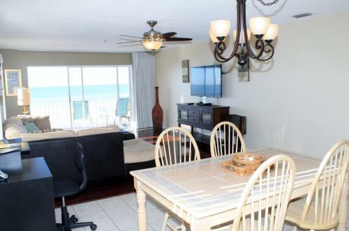Sea Breeze 201 Apartment