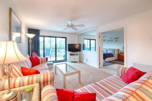 Pointe Santo De Sanibel Unit D 24