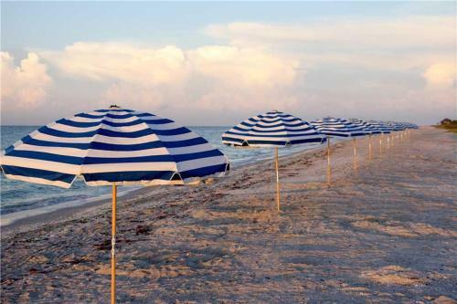 Apartamento East Gulf Condo #1012
