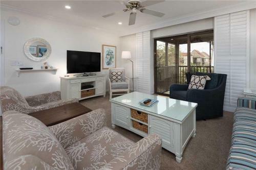 Apartamento East Gulf Condo #1012