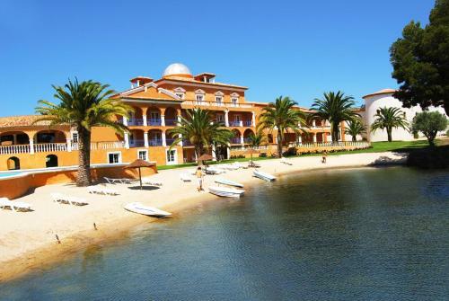 Hostal Herdade Lago Real